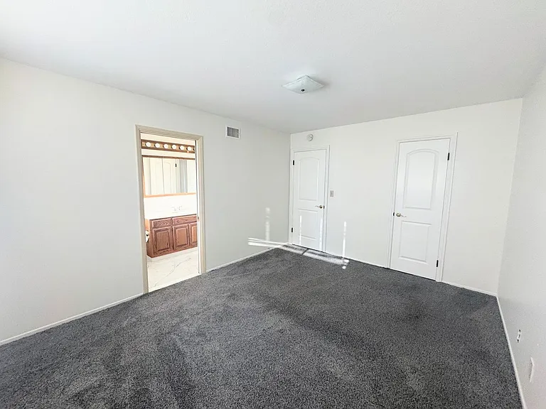 758 E Cypress Ave — Photo 13