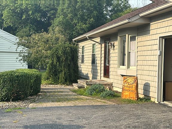 3rd image of 3325 Stephenie Dr