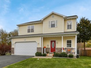 693 Columbia Ave, Elgin, IL 60120