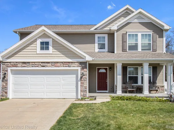 3652 Amber Oaks Dr, Howell, MI 48855