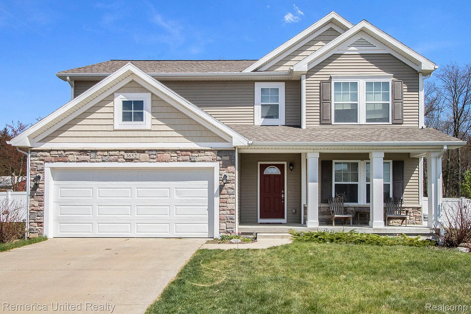 3652 Amber Oaks Dr photo 1