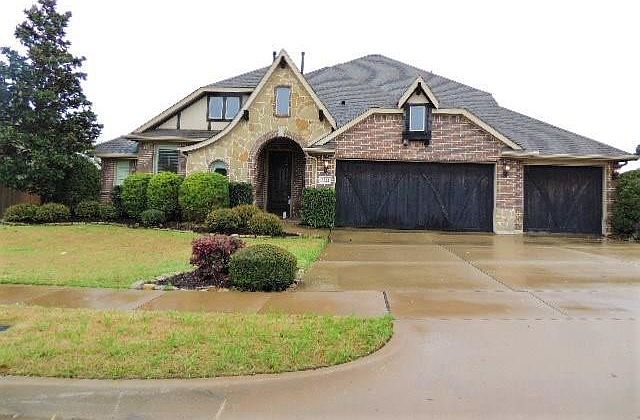 1st image of 1111 Killian Dr