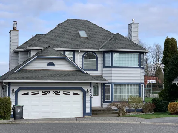 9025 203b St, Langley, BC V1M 2C7