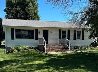 1604 Ridge Dr, Mound City, MO 64470