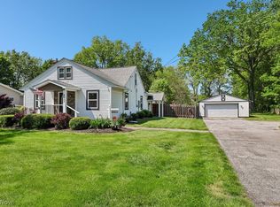 8203 Plains Rd, Mentor, OH 44060