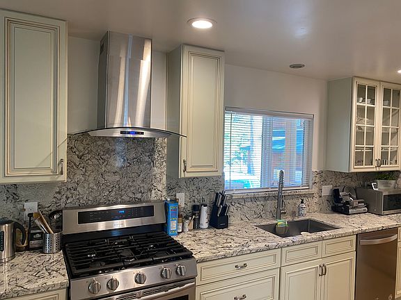 4th image of 638 Cochise Cir