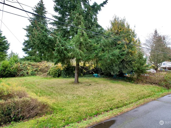 18520 67th Avenue W, Lynnwood, WA 98037