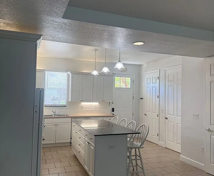 2053 Green Oak Ct — Photo 6