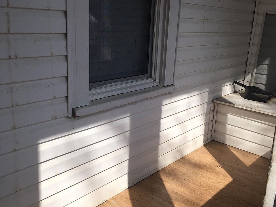 1st image of 796 Howell St N #1