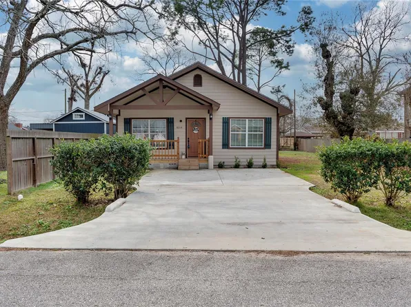 8214 Peekskill Ln, Houston, TX 77075