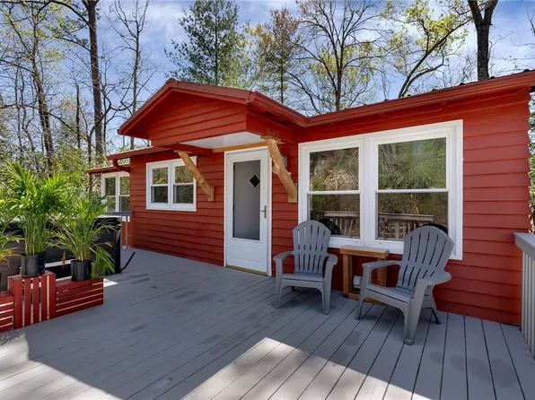 317 Knox Creek Rd, Tamassee, SC 29686