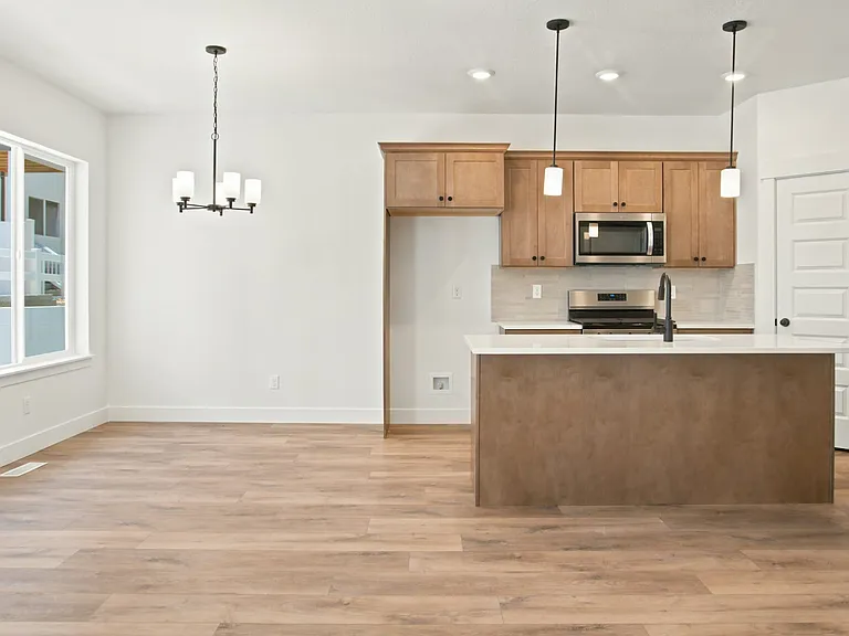 4809 S Olive Ave — Photo 3
