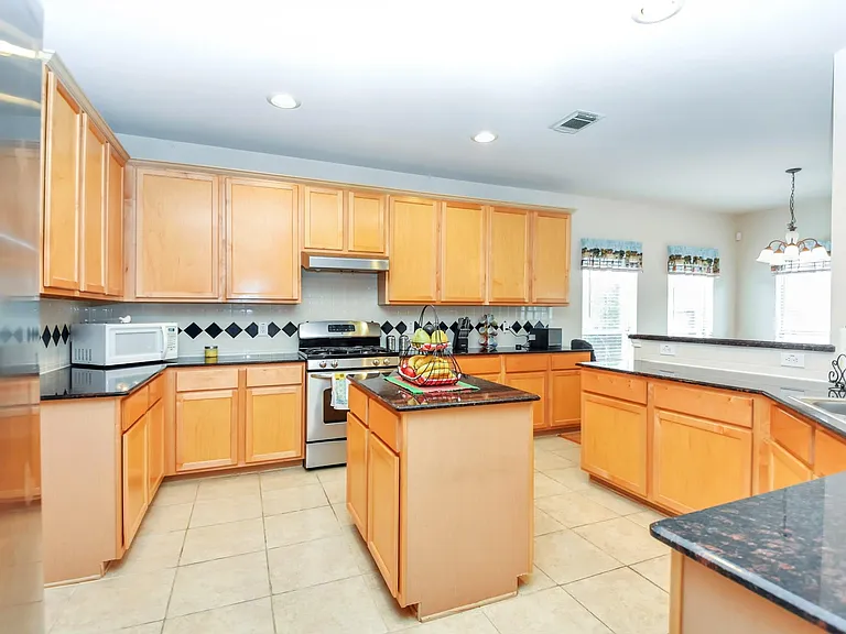 1815 Granite Field Ln — Photo 7