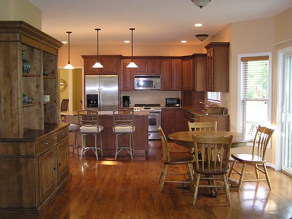 Extra large kitchen/dinette