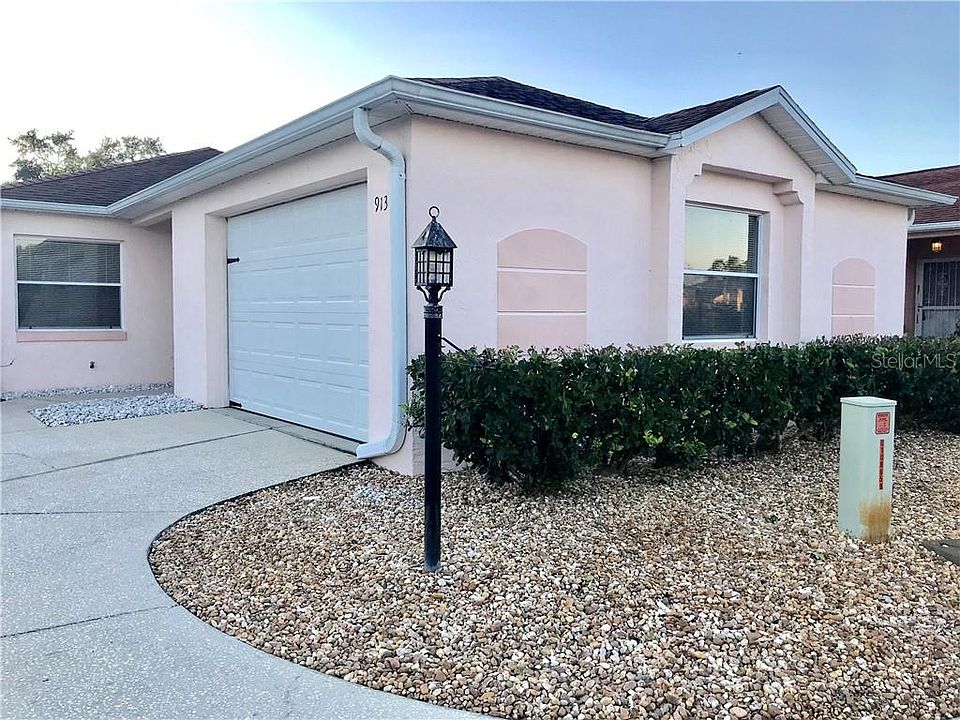 1st image of 913 Mendoza Blvd