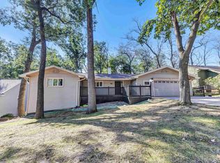 2575 Dunbar Ln, Green Bay, WI 54304