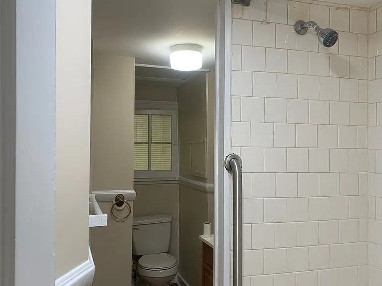 821 Lanvale St — Photo 13