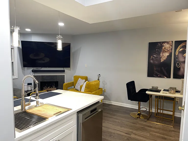 1831 E Capitol St SE #1 — Photo 13