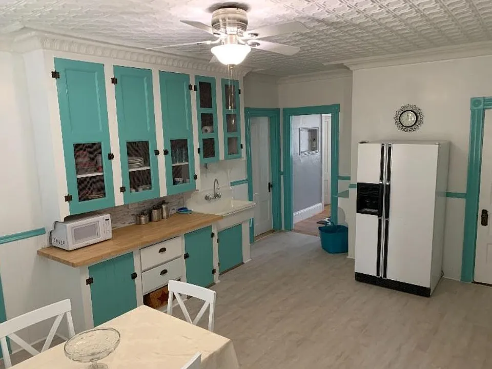 11 Garnett Ave #1