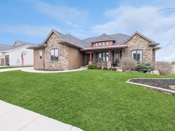 2703 Coyote Dr, Ames, IA 50014