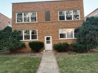 8909 Lavergne Ave APT 2B, Skokie, IL 60077