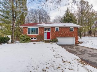 222 Vineyard Ave, Lloyd, NY