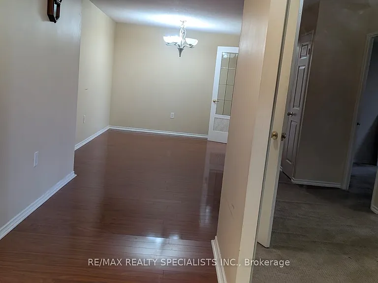 20 Cherrytree Dr #505 — Photo 10