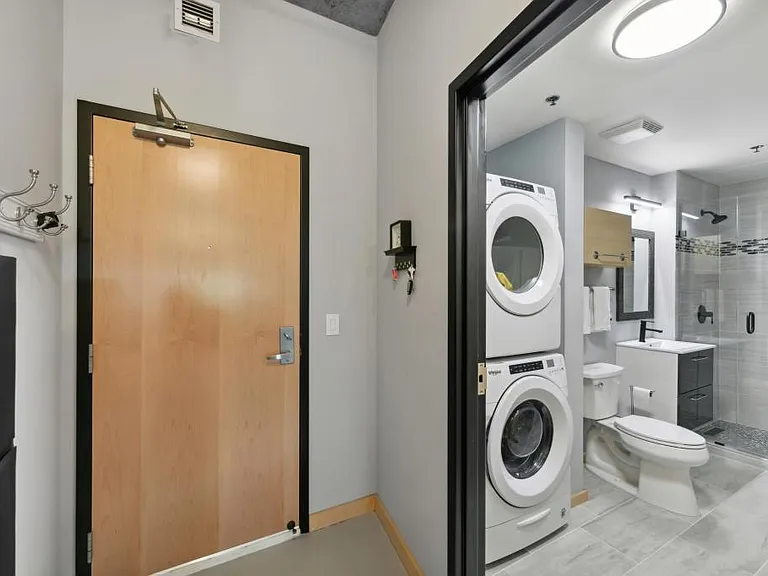 720 N 4th St #209 — Photo 12