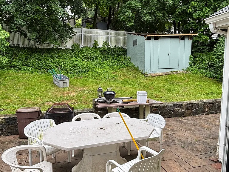 36 Nicholas Ave — Photo 15