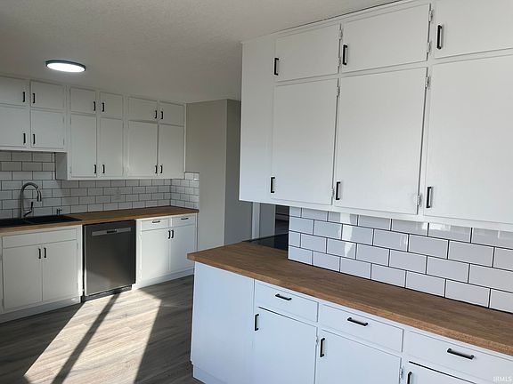 5th image of 2603 Farnsworth Dr