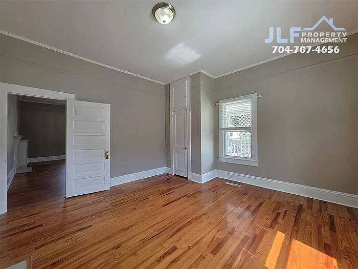 511 W 7th St — Photo 7