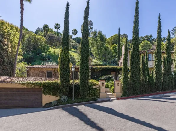 2601 Outpost Dr, Los Angeles, CA 90068