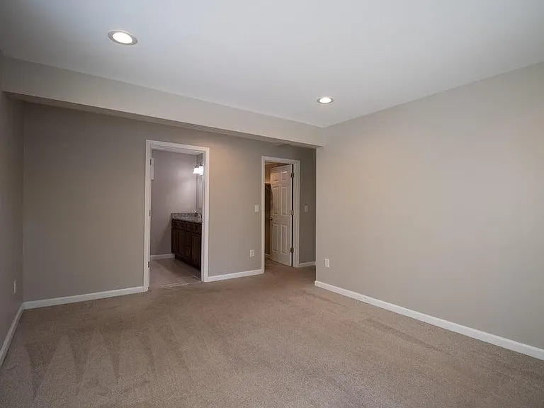 570 Wabash St #2 — Photo 13