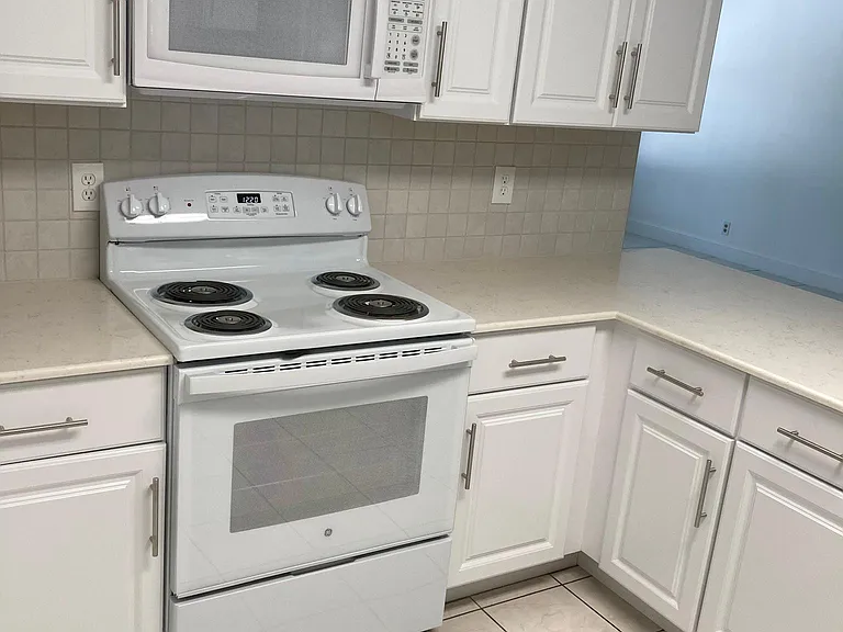 9627 SE Crest Ct — Photo 8