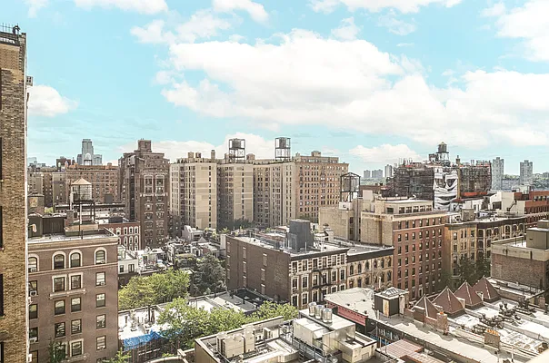 Sold by Compass | media 7