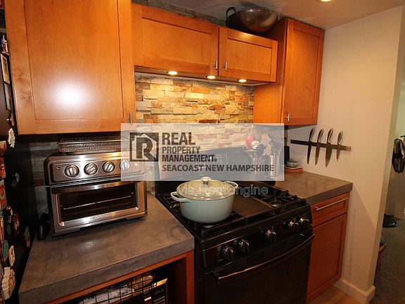 3rd image of 203 Piscassic St