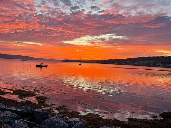 4th image of 85 Lower Lahave Rd