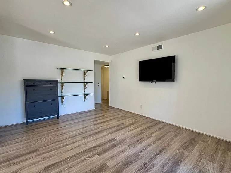 6878 Navajo Rd #25 — Photo 12