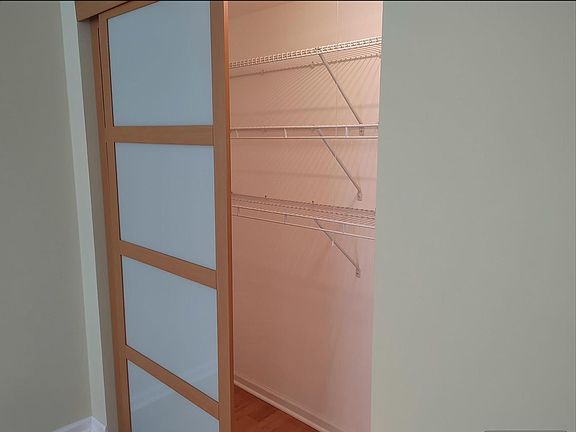 2nd image of 6301 N Sheridan Rd APT 7C