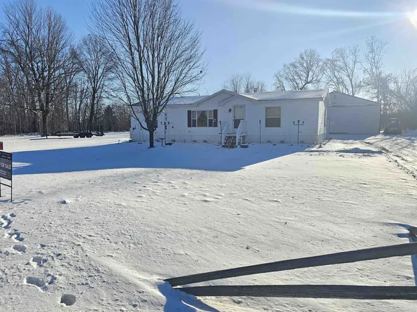 523 County Road A, Oxford, WI 53952