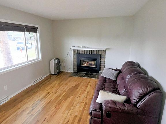 3rd image of 2508 Windmill Rd