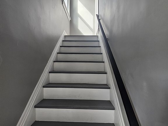 2nd image of 328 Crestwood Ave #2