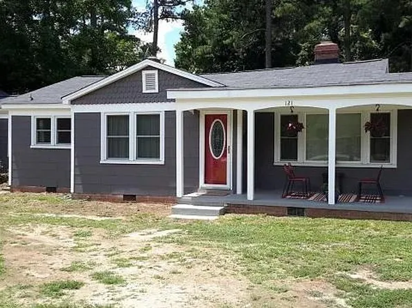 121 Laurel Ave E, Greenwood, SC 29649