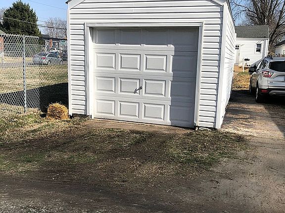 2nd image of 8703 S Grand Ave