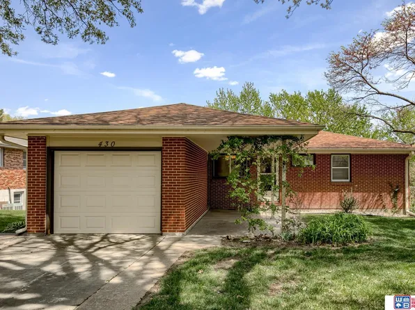 430 Apache Trl, Lincoln, NE 68505