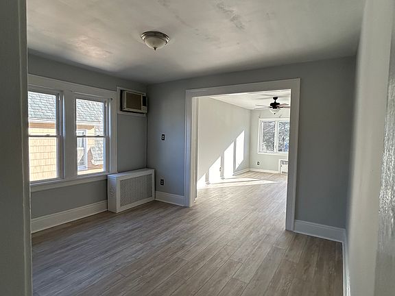 5th image of 103 E Pleasant Ave Floor 2