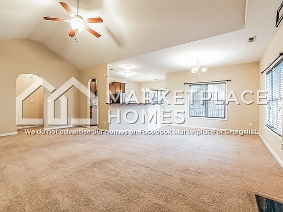 5th image of 405 Peppermint Dr