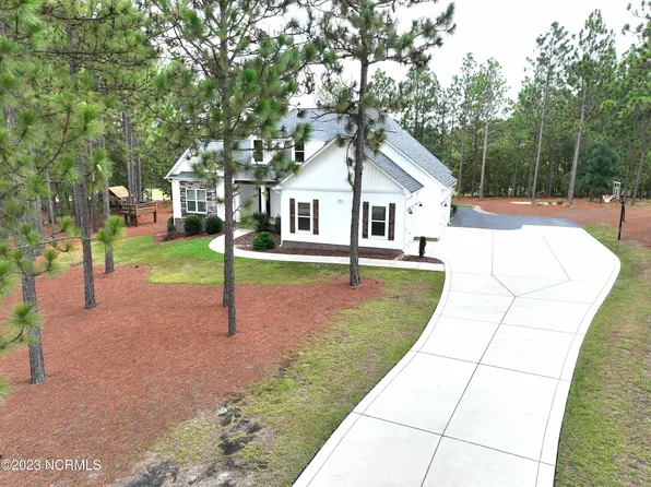 41 Forest Lake Drive, Foxfire Village, NC 27281