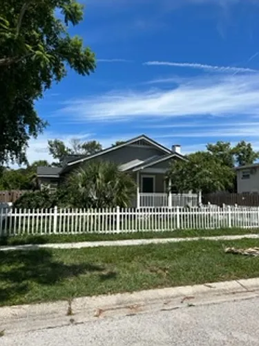 3411 Iris St N Photo 1