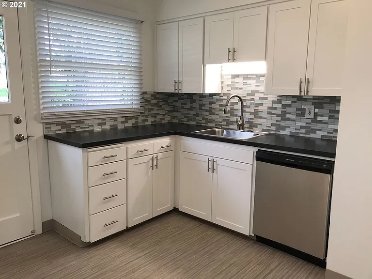 12300 SW Walker Rd #2700 — Photo 6